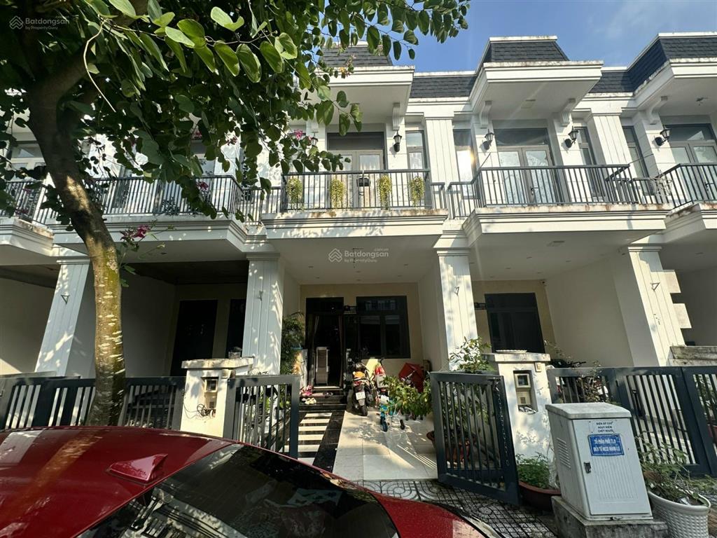 Bán gấp nhà 1trệt  1lầu  1 sân thượng kdc thắng lợi central hill  bến lức  long an chỉ 1t899