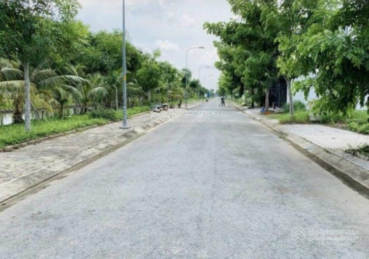 Lô đất nền sổ đỏ dự án cảng sài gòn phú xuân nhà bè, 5x23.5m, đường 12m, hướng bắc, giá 61tr/m2
