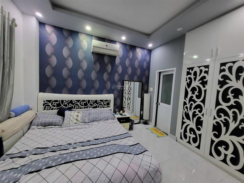 Bán nhà mega village giá 8 tỷ  sam
