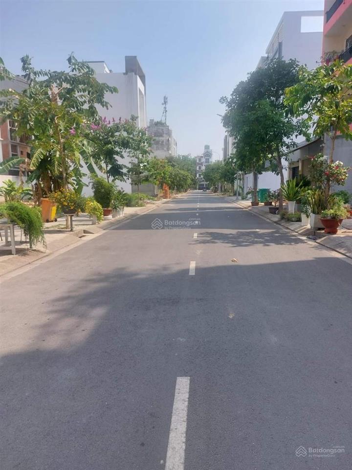 Bán lô đất sổ đỏ tại kdc cát lái, quận 2.gần cụm trường học các cấp.dt 5 x 20m(100m2) giá 72 tr/m2.