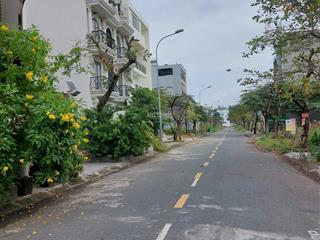 Bán đất sổ đỏ cá nhân tại kdc cát lái .quận 2. sát cụm trường học các cấp.dt 5x20m.giá 66 tr/m2.