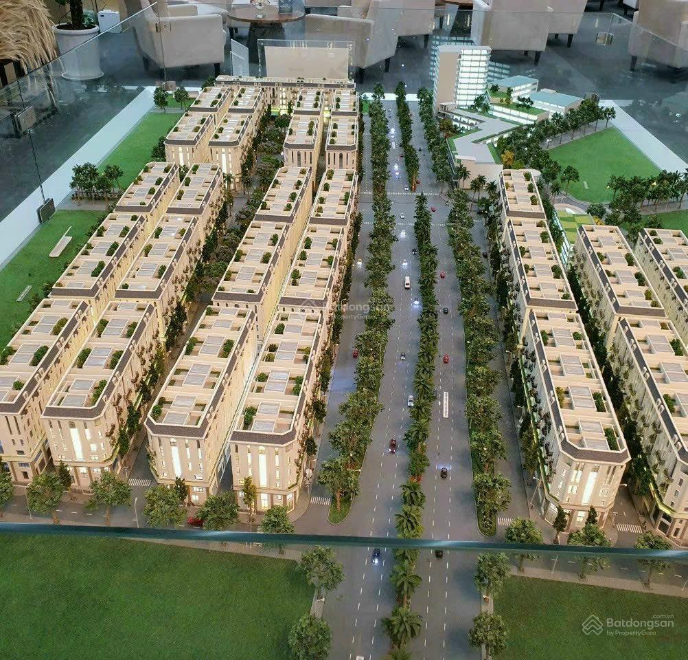 Cần bán căn xẻ khe 3 mặt thoáng, giá nhỉnh 4x tỷ.  0941 856 ***