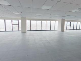 Hạ giá cho thuê gấp sàn văn phòng, thương mại 2200m2 trung tâm q. đống đa.  trực tiếp 0978 958 ***