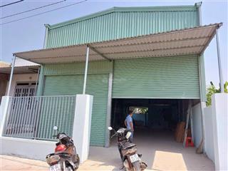 Cho thuê kho xưởng 530m2. giá 22tr/tháng. tân phước khánh/tân uyên/ bd.  0934 794 *** mr long