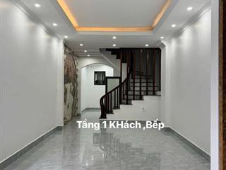 Cần bán gấp nhà phố Trần Thái Tông 40m2, 5T, ngõ thông,ô tô kinh doanh