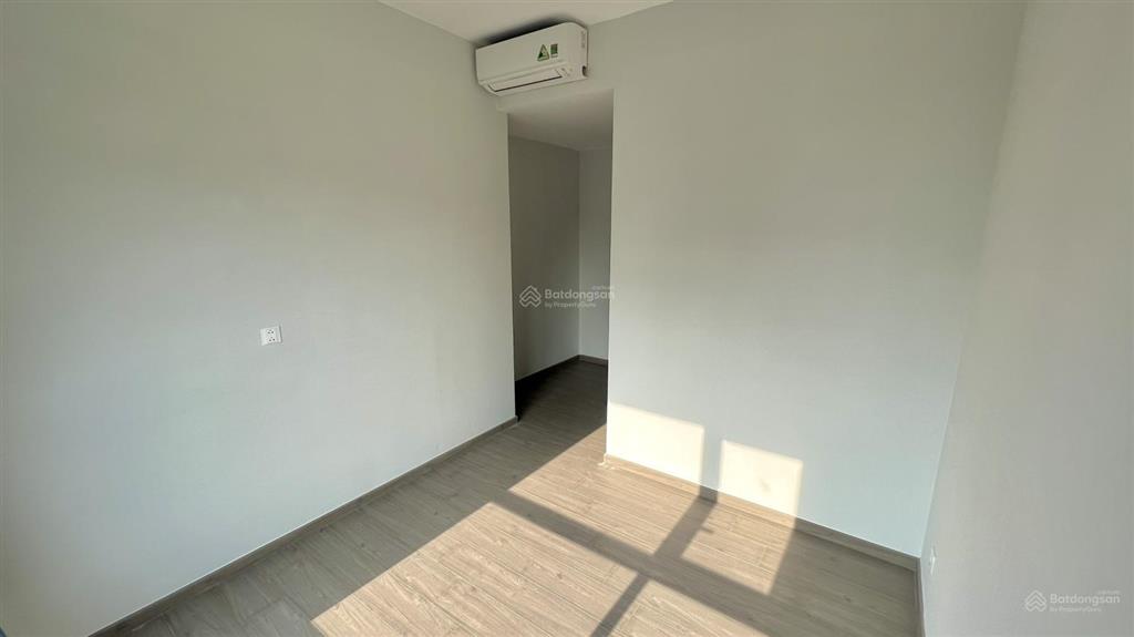 West gate 85m2 3pn có sổ hồng giá 3 tỷ 4, view hồ bơi và thành phố, có bank hỗ trợ