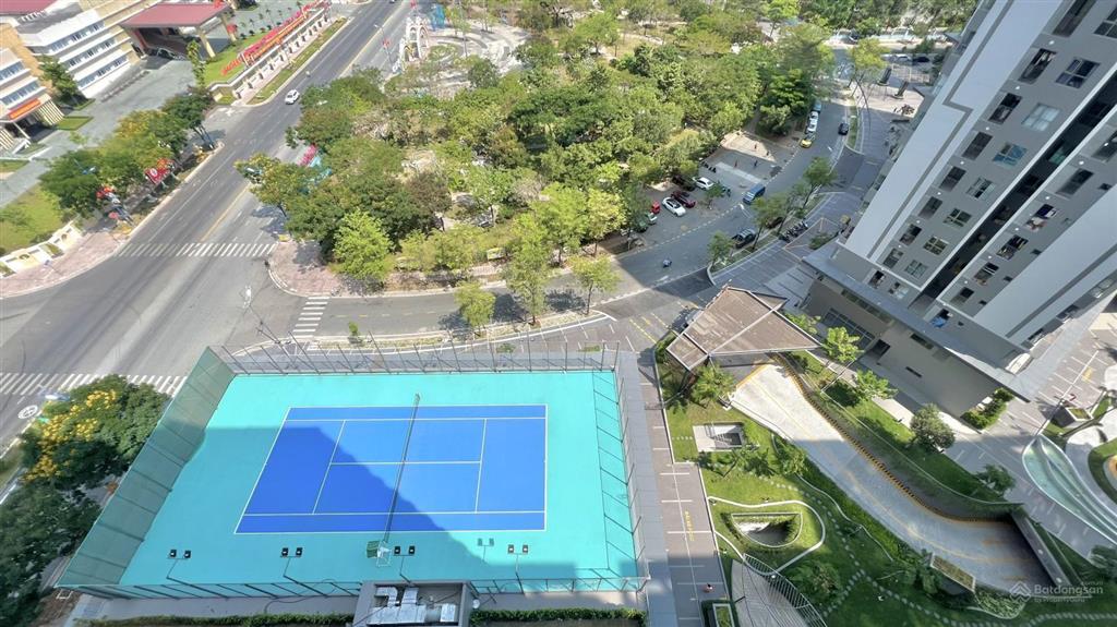 Bán căn 3pn (114m2), có sẵn nội thất, view hồ bơi sân tennis, quảng trường giá 4 tỷ 4 (có sổ)