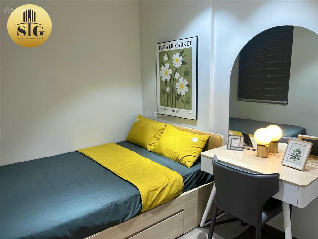 Bán căn hộ 2pn view hồ bơi, có nội thất cơ bản 2,5 tỷ (102%) bank hỗ trợ 70%, nhận nhà ở ngay.