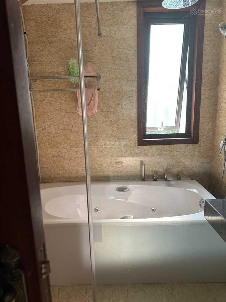 Bán biệt thự mimosa ecopark. dt 211m2, mặt vườn hoa. nhà hoàn thiện đẹp, đồ xịn.  0932 375 ***