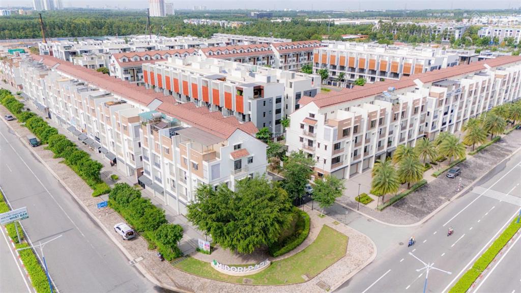 Bán nhà liền kề haruka midori park cạnh st aeon, cđt becamex tokyu, nhận nhà cho thuê 40tr/tháng