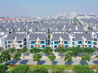 Tôi cần bán biệt thự an vượng villas, dt 175m2. ngay gần hồ công viên và aeon, sổ đỏ, 30 tỷ