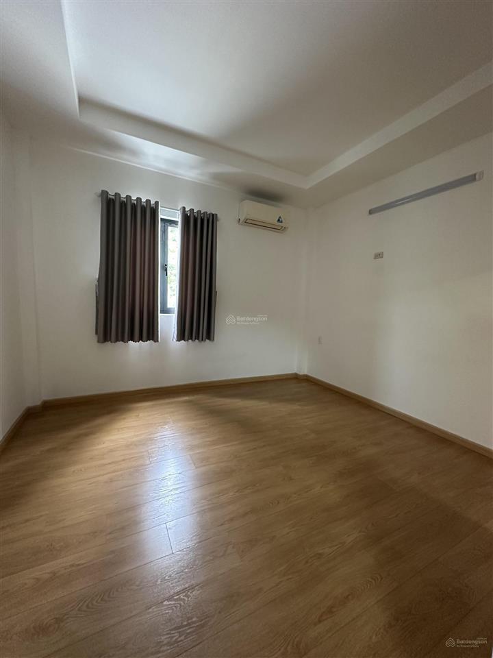 Bán nhà mặt tiền hẻm 740 quốc lộ 13, hiệp bình phước, thủ đức. dt 100,9m2 (4x25m). giá 8,2tỷ