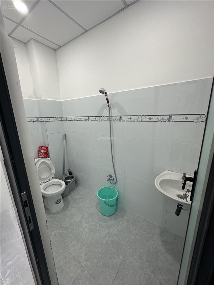 Bán nhà mặt tiền hẻm 740 quốc lộ 13, hiệp bình phước, thủ đức. dt 100,9m2 (4x25m). giá 8,2tỷ