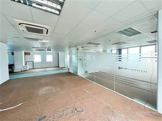 Chính chủ cho thuê sàn văn phòng 200  250m2 mặt phố duy tân giá thuê 45  50tr/tháng