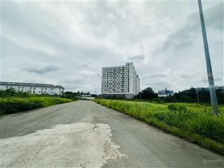 Cần bán nền biệt thự phú nhuận, 334,4m2 giá 65tr/m2 trục đường 20m, cách global city 300m.