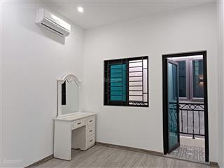 Chính chủ bán nhà thụy phương 35m2 x 5 tầng ô tô đỗ cổng 4 ngủ 2 thoáng vĩnh viễn sổ đỏ