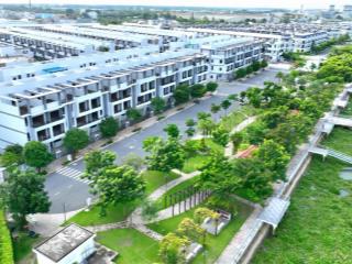 Cho thuê dài hạn nhà 4 tầng trong kdc the pearl riverside đầy đủ tiện ích tại thị trấn bến lức