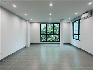 Thái hà  đống đa chính chủ cho thuê vp 40m2 8 triệu/tháng miễn phí dv. tầng cao, view thoáng