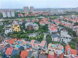 Bán suất ngoại giao penthouse green house 238m2 4pn 4wc view biệt thự việt hưng.  0964 364 ***