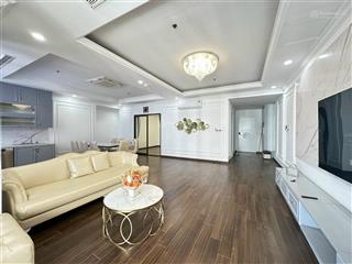 Cho thuê căn hộ 4 ngủ đông nam tòa vip r3 royal city (175m2, full đồ, giá 27tr).  0912 396 ***