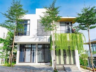 Chính chủ cần bán bt legacy hill hòa bình, dt  325m2, giá 6 tỷ. vị trí gần hồ . 0896 518 ***