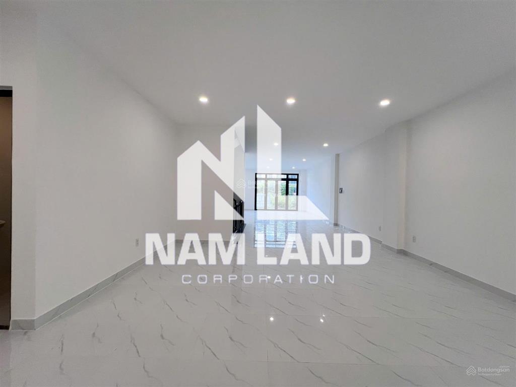 Cho thuê nhà 4 tầng trống suốt mới 100% ngay đường nguyễn hoàng làm công ty, tiktok live, showroom