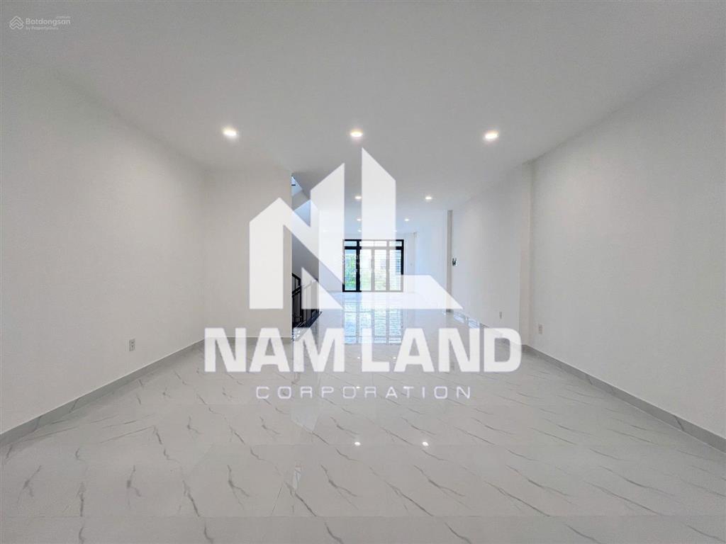 Cho thuê nhà 4 tầng trống suốt mới 100% ngay đường nguyễn hoàng làm công ty, tiktok live, showroom