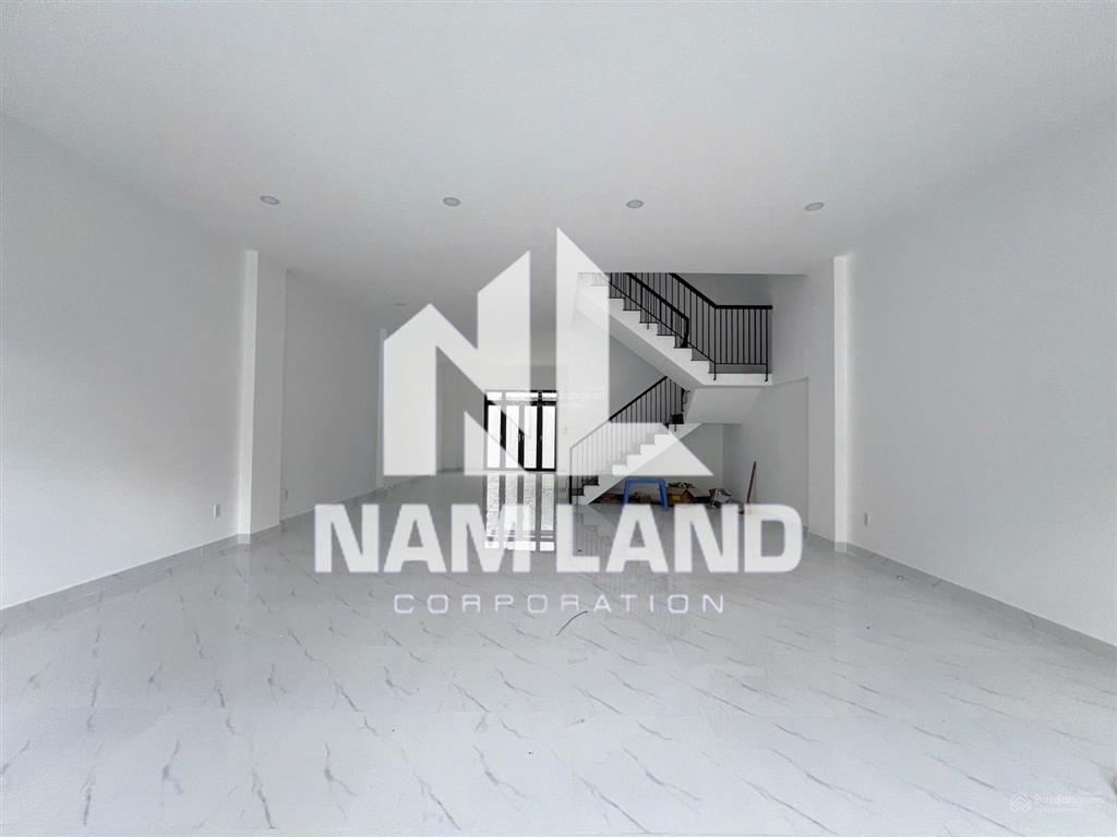 Cho thuê nhà 4 tầng trống suốt mới 100% ngay đường nguyễn hoàng làm công ty, tiktok live, showroom