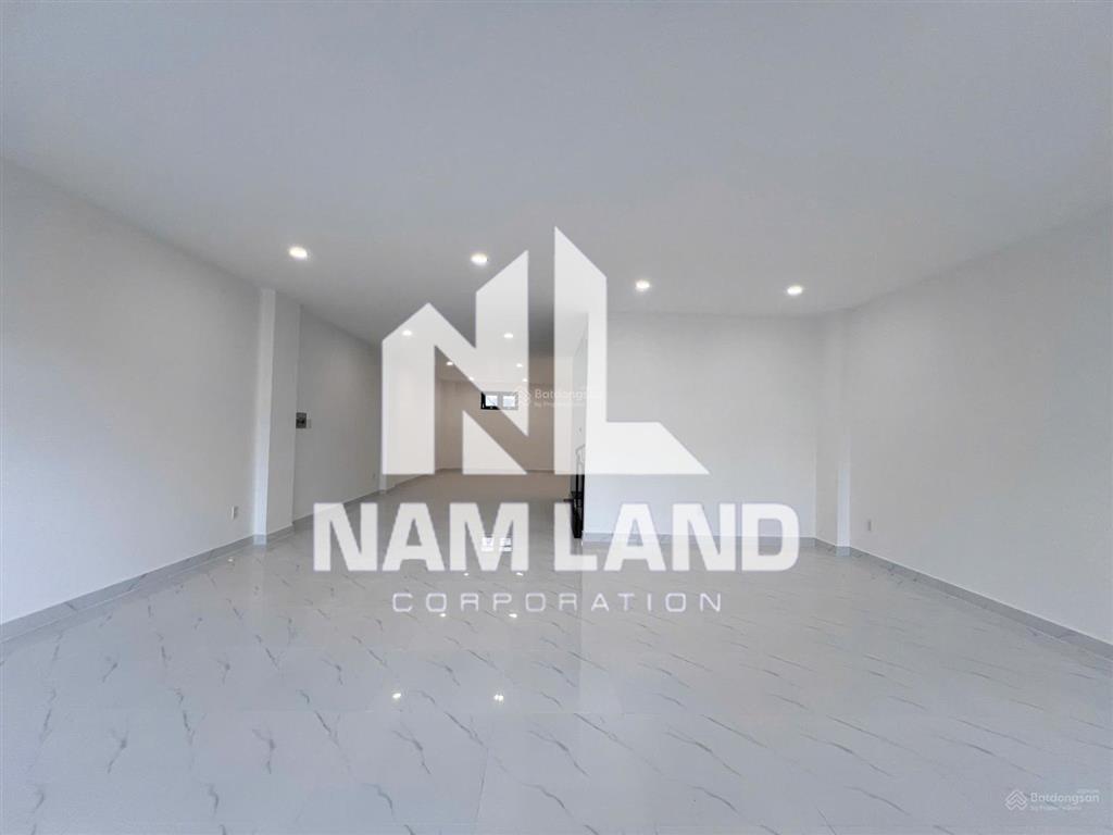 Cho thuê nhà 4 tầng trống suốt mới 100% ngay đường nguyễn hoàng làm công ty, tiktok live, showroom