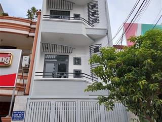 Bán nhà hẻm xe hơi nguyễn trãi , phường 3 , quận 5 . dt 5 x 20m . 3 tầng . giá 23 tỷ.  0931 456 ***