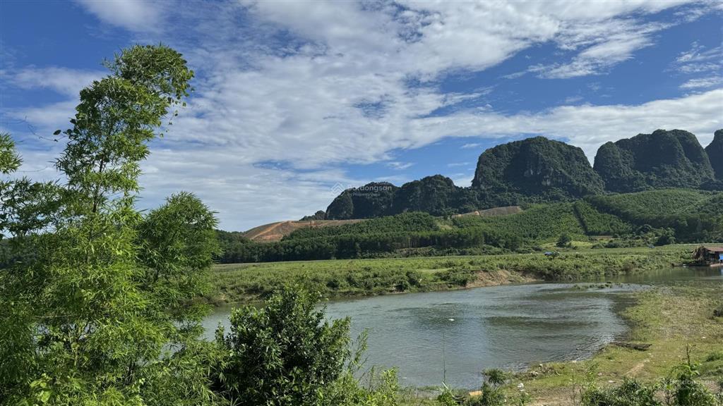 Chính chủ gửi bán 3750m2 đất, view đẹp bám sông bôi hiền hoà