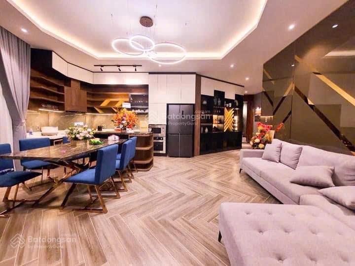 Xoay việc bán gấp nhà kiến trúc độc đáo view thoáng ngay xô viết nghệ tĩnh p7 đà lạt 1153m2 19.5 tỷ