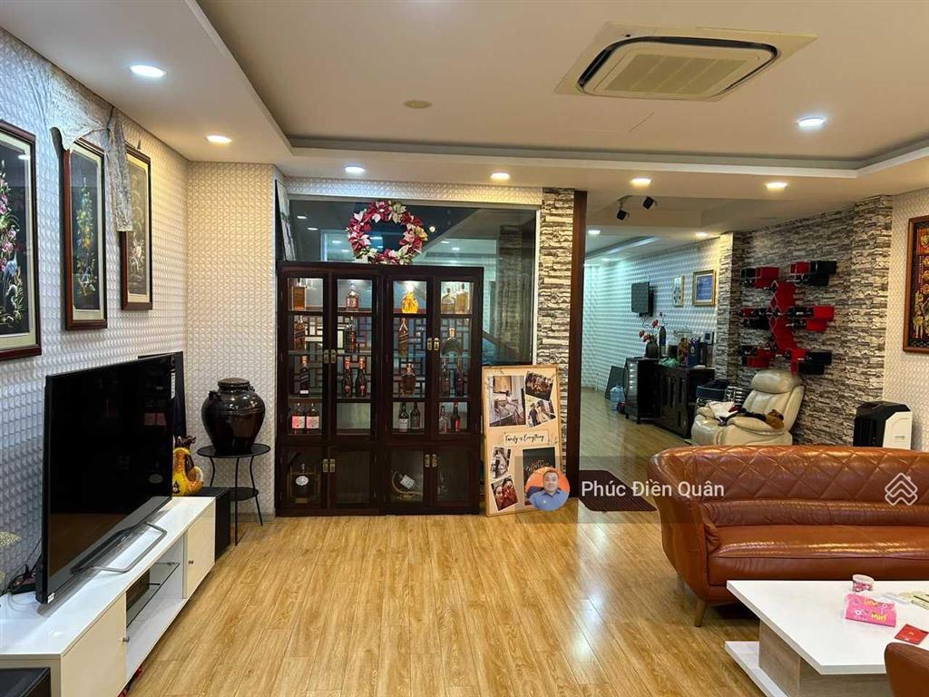 Cần bán lô góc 215m2 giá tốt 0902 454 ***