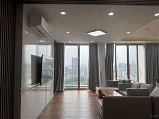 Siêu hot, cần bán nhanh căn penthouse midtown m6  0909 670 *** ngọc trâm