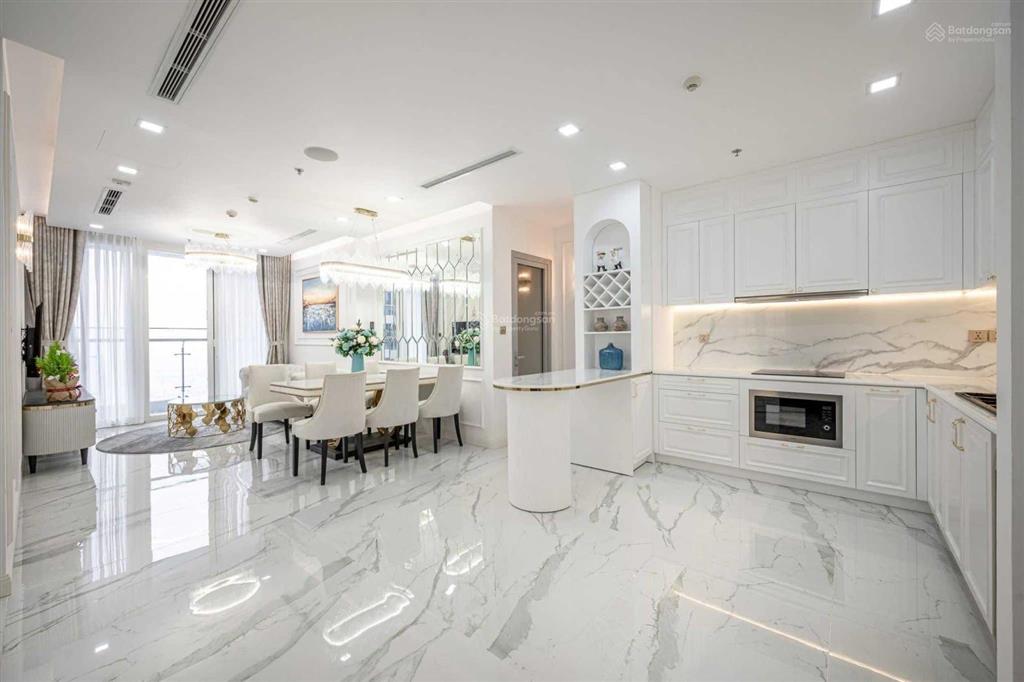 Bán căn hộ 3 phòng ngủ cao cấp vinhomes central park 115m2 view công viên.  0901 692 ***
