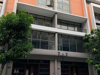 Bán căn liền kề shophouse  sổ đỏ vĩnh viễn xe khe có sân vường tại phân khu ánh dương