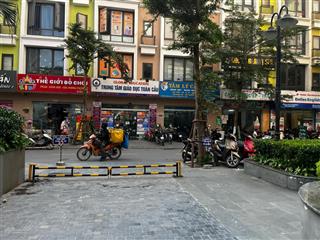 Chính chủ bán shophouse diện tích 42.4m2 tại chung cư iec tứ hiệp