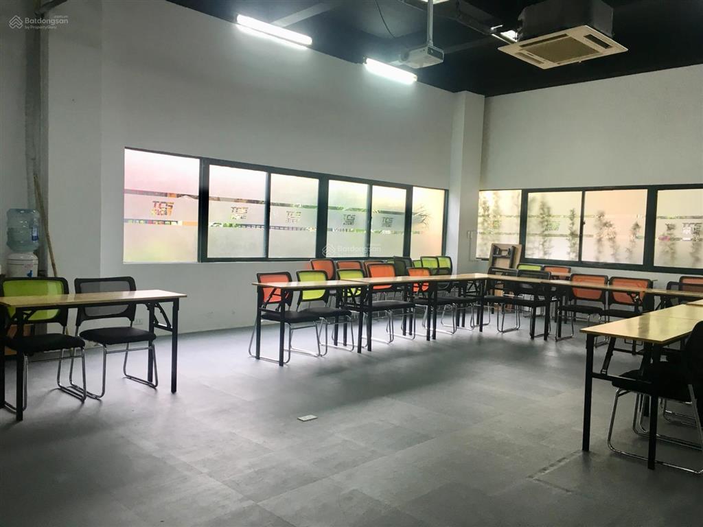 Cho thuê vp phố nguyễn khang, cầu giấy, hà nội, dtsd 165m2,thông sàn,35tr/tháng