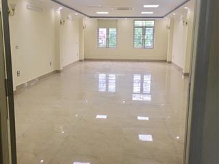Cho thuê văn phòng phố cát linh, đống đa, hà nội, dtsd 200m2, thông sàn, giá 35tr/tháng