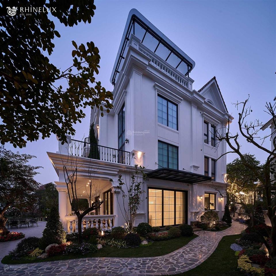 Bán đơn lập hoa sữa 8, 423m2, đn, nở hậu không lỗi, mặt tiền 13m, sông rộng, full nội thất 142 tỷ