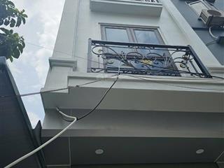 Bán nhà 42m2 4 tầng 4 ngủ rộng ô tô đỗ cửa ngũ hiệp thanh trì.  0389 552 ***