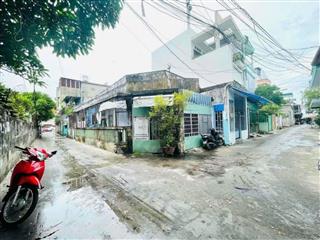 Nhà góc hai mặt tiền, đường ô tô, bên hông trường Nguyễn Hiền, Phước Hải, tt Nha Trang