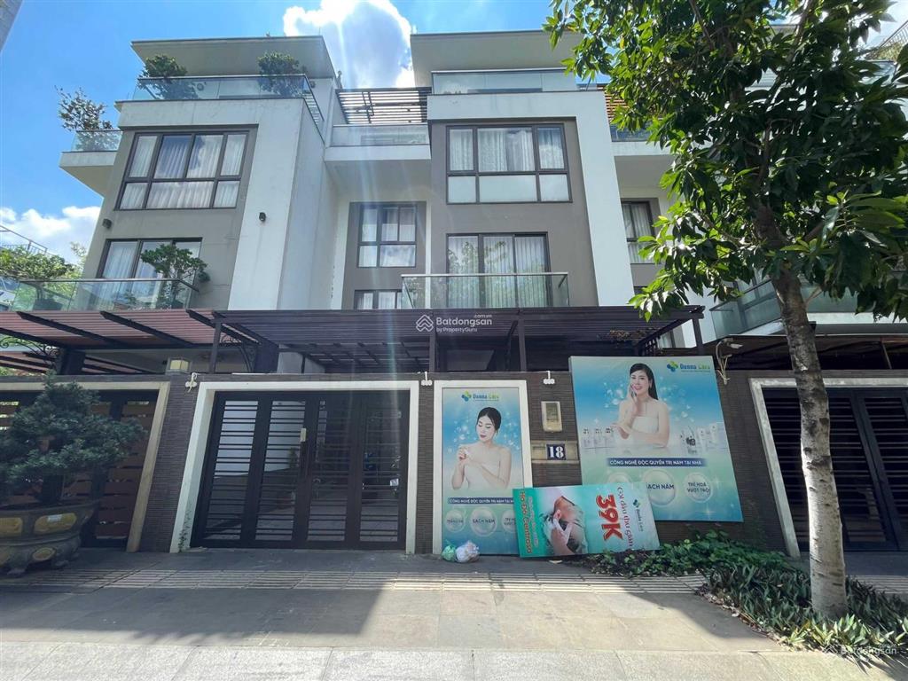 Chủ bán khu biệt thự phố liền kề hado centrosa đẳng cấp q10. dt 8x16m, 3 lầu.  0901 383 ***