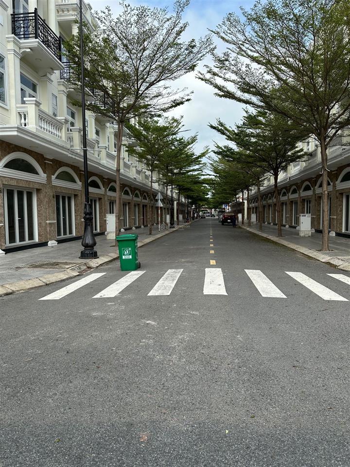 Nhận mua bán  ký gửi dự án icon central. dĩ an. hcm.  0964 200 ***