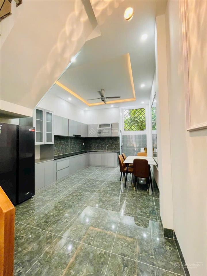 Nhà trục chính kdc lộc phát . dg 22/12 thuận giao. liền kề siêu thị aeon. thương lượng