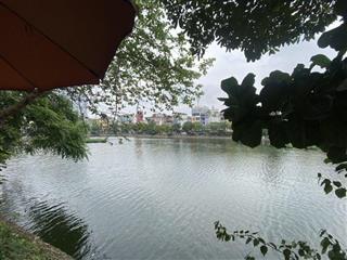 Mặt hồ, ô tô tránh, vị trí siêu đẹp phố Phương Mai, Đống Đa. 0911554873.
