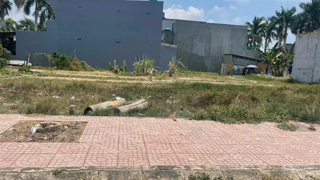 Siêu hot, ngân hàng thanh lý gấp lô đất mtđ âu cơ, tx. lagi, 100m2, giá 790tr, shr, 0909 583 ***