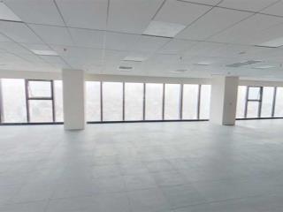 Cho thuê gấp sàn văn phòng hạng a view hồ tây dự án discovery 302 cầu giấy