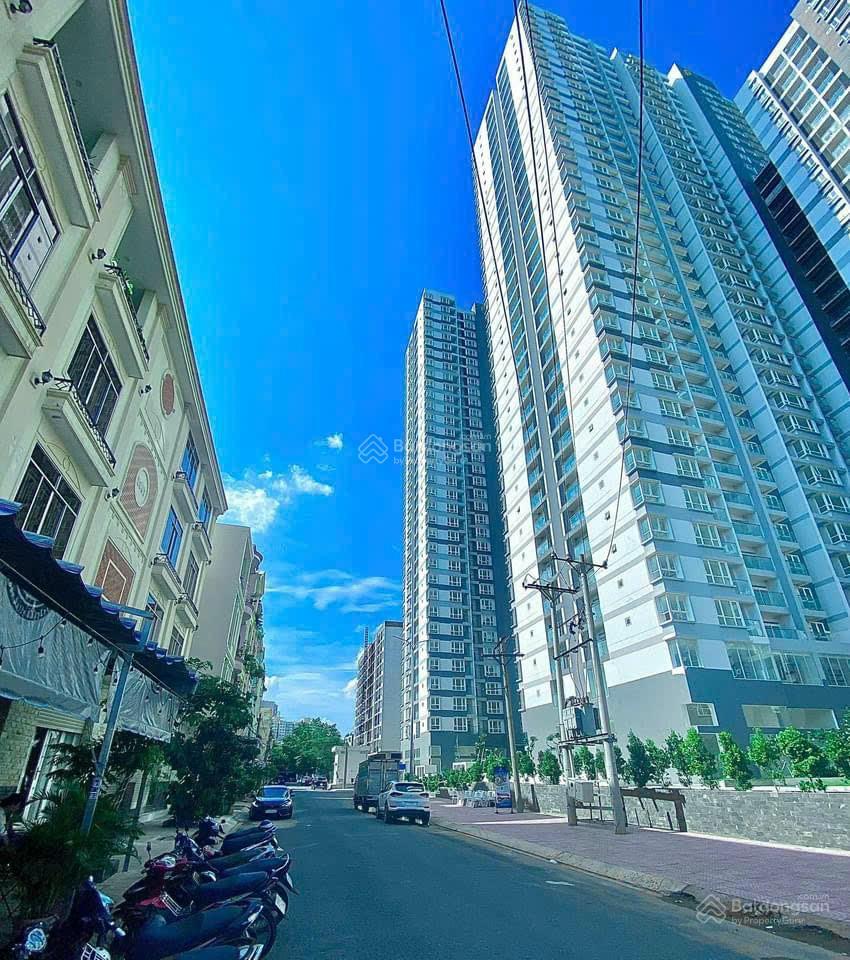 Cần bán căn hộ 51m2 2pn 1wc view đẹp giá 2.25 tỷ tại chung cư western capital quận 6