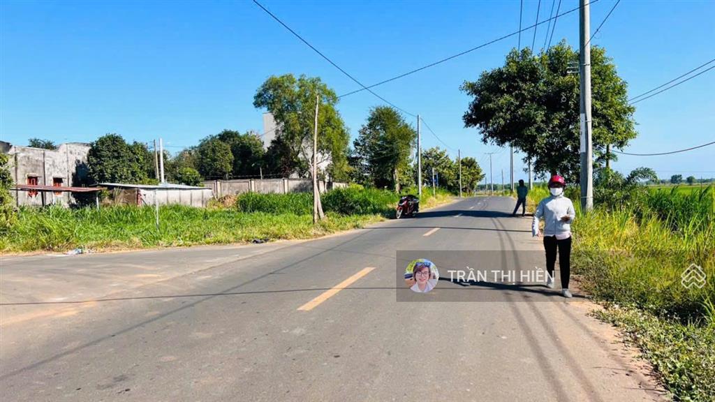Mặt tiền lê thánh tông thị trấn đất đỏ 9000m2 ngang 128m x 72m